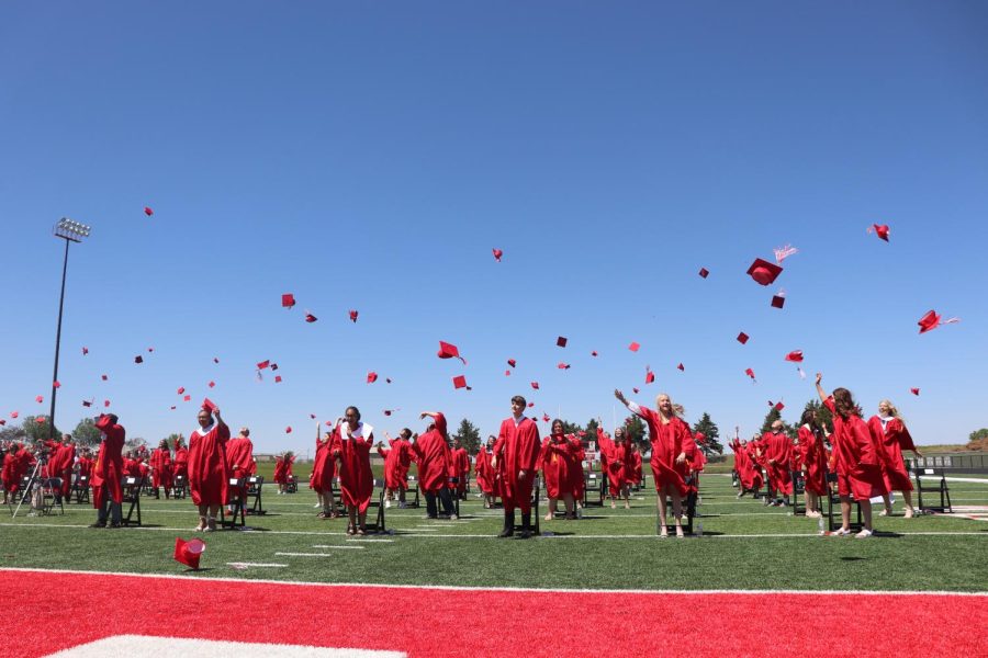 Trojans Graduate 2022, Photos